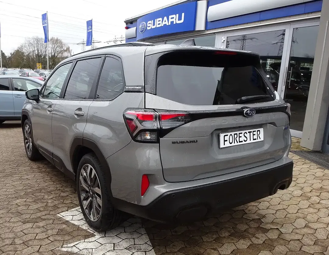 Subaru Forester - Thumbnail 4