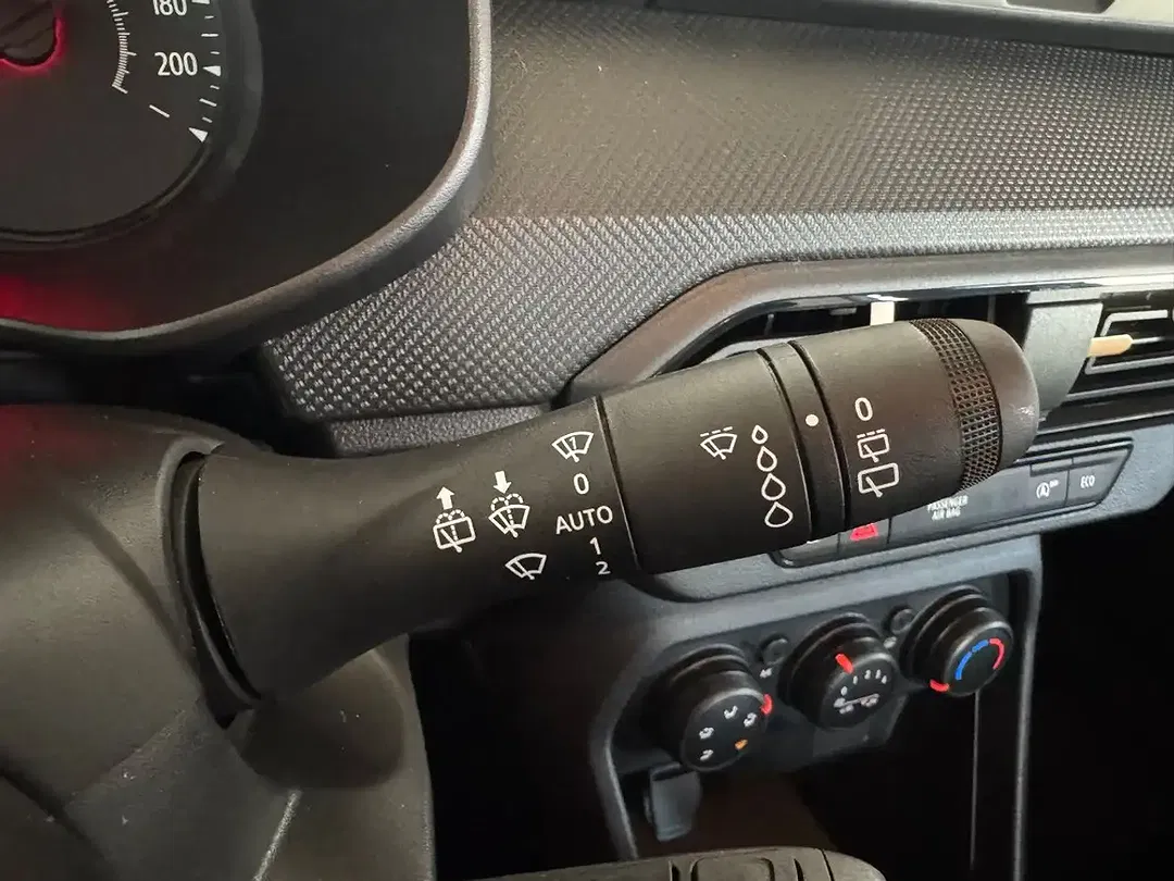 Dacia Sandero - Thumbnail 24