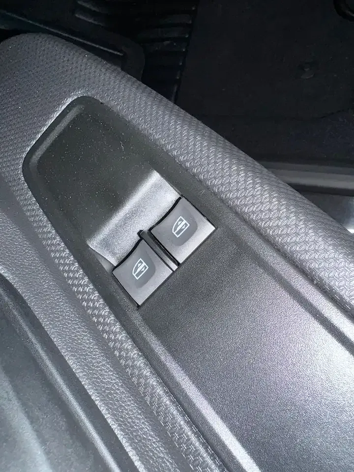 Dacia Sandero - Thumbnail 30
