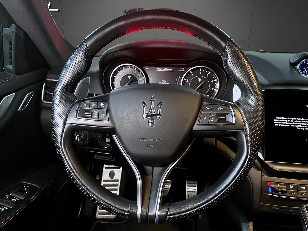 Maserati Ghibli - Thumbnail 10