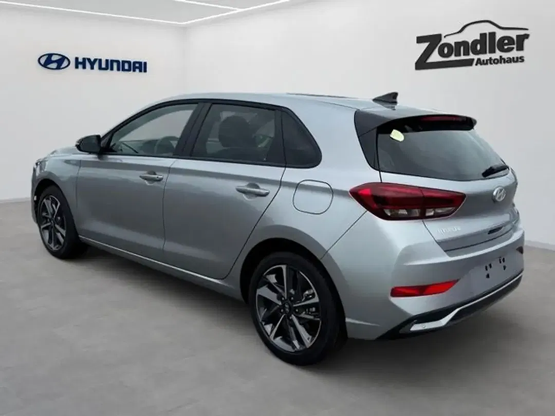 Hyundai i30 - Thumbnail 3