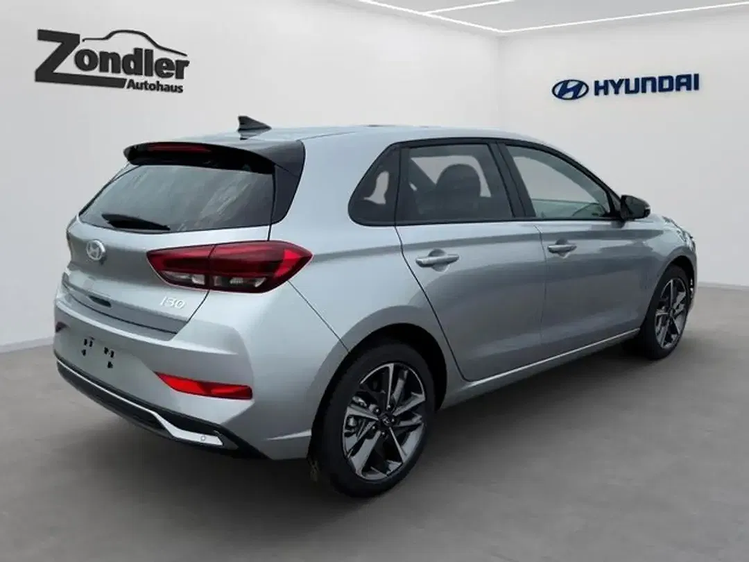 Hyundai i30 - Thumbnail 4