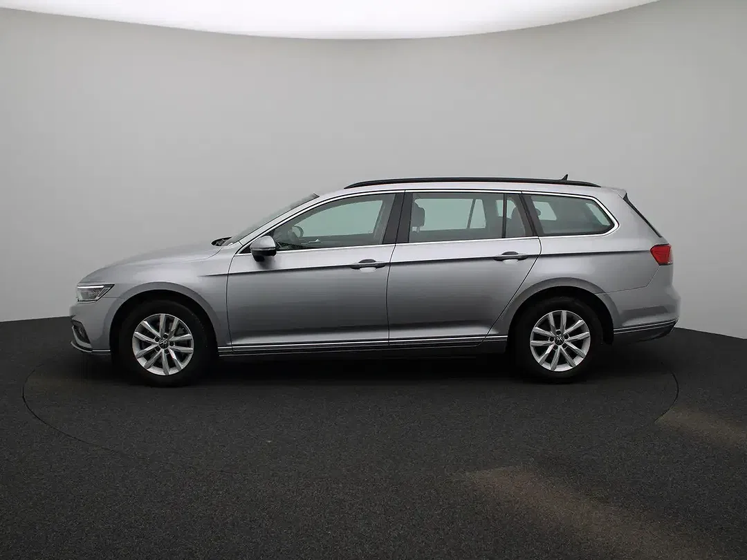 Volkswagen Passat Variant - Thumbnail 4