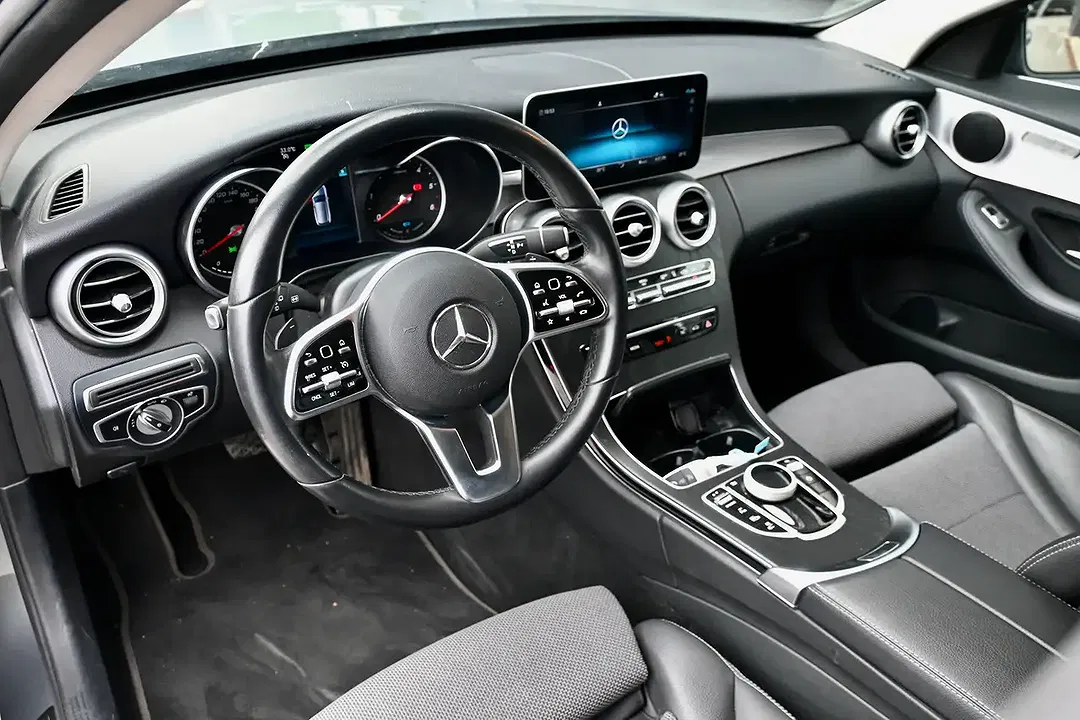 Mercedes-Benz C 300 - Thumbnail 12