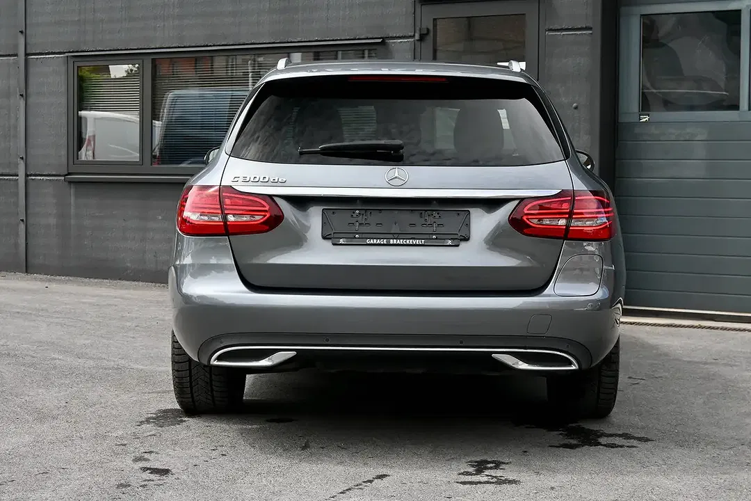 Mercedes-Benz C 300 - Thumbnail 6