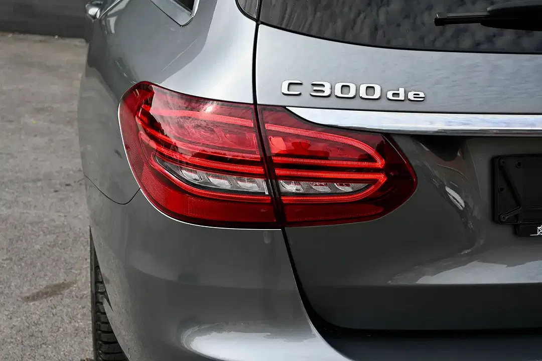 Mercedes-Benz C 300 - Thumbnail 7
