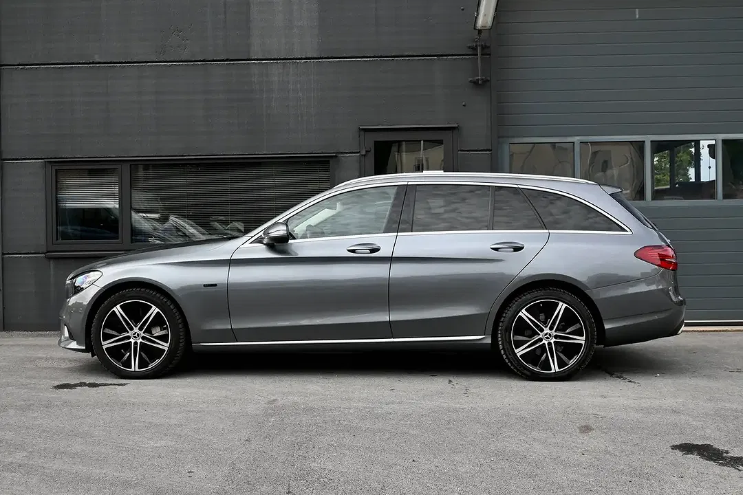 Mercedes-Benz C 300 - Thumbnail 8