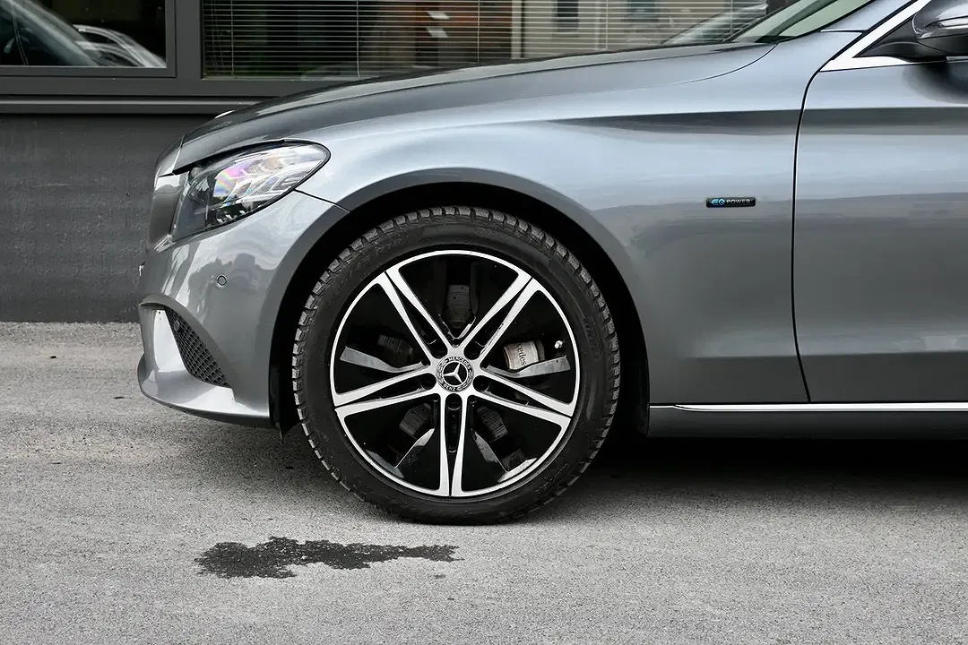 Mercedes-Benz C 300 - Thumbnail 9
