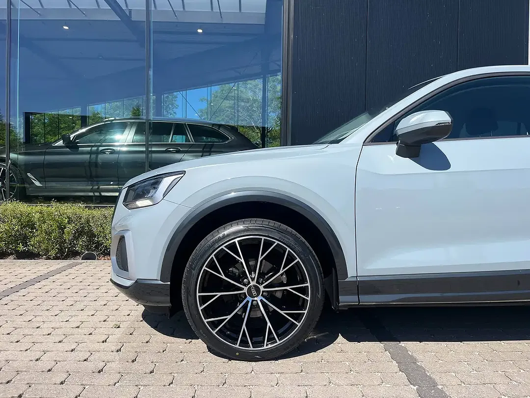 Audi Q2 - Thumbnail 3
