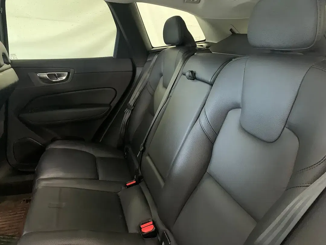 Volvo XC60 - Thumbnail 10