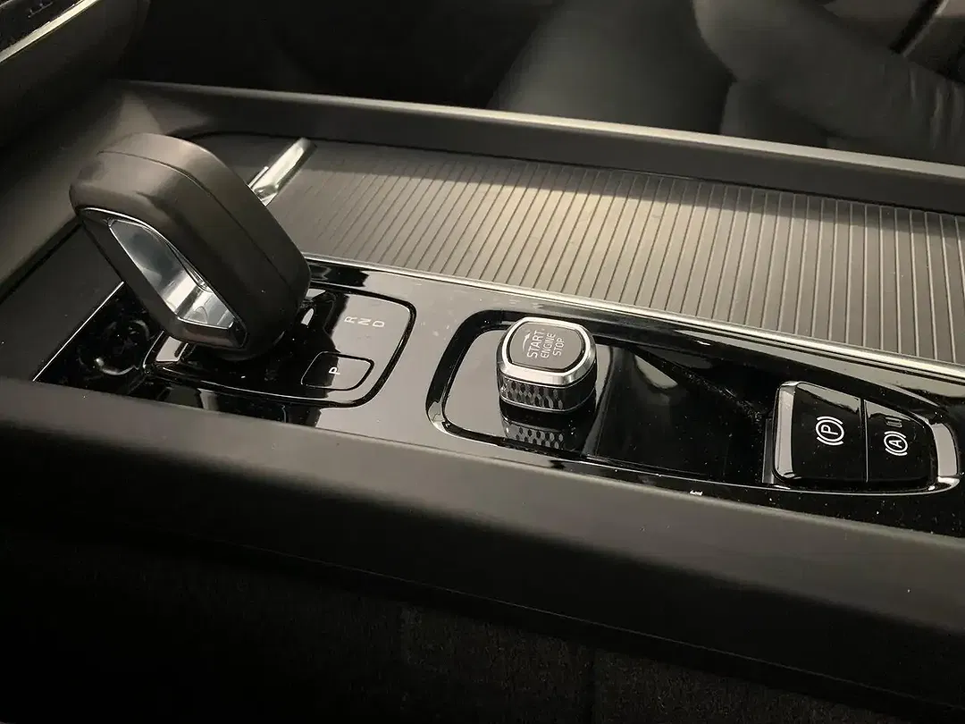 Volvo XC60 - Thumbnail 13