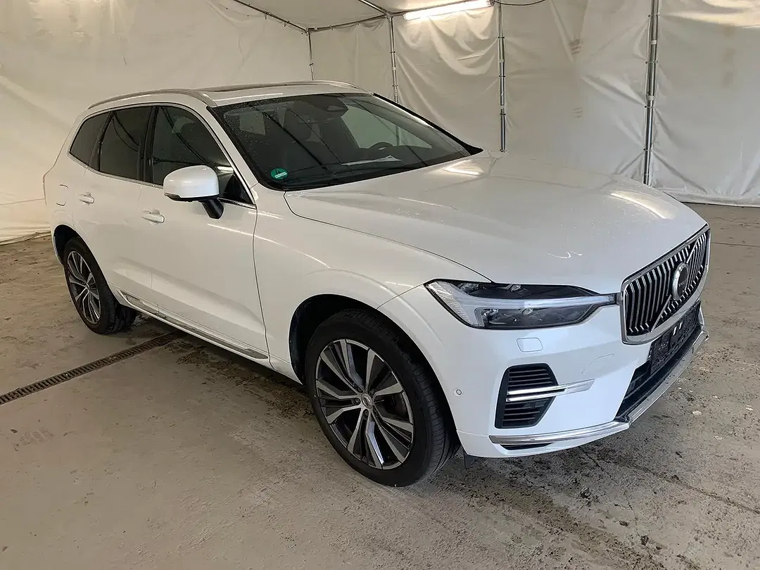 Volvo XC60 - Thumbnail 2