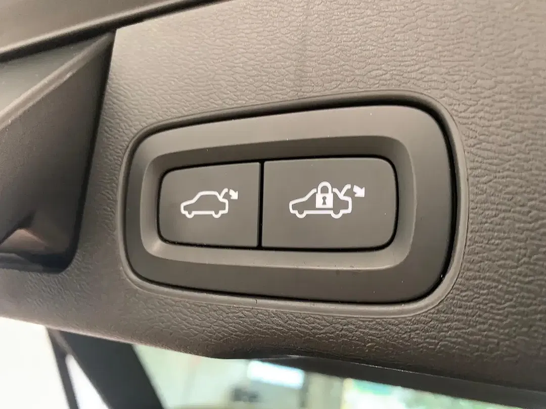 Volvo XC60 - Thumbnail 8
