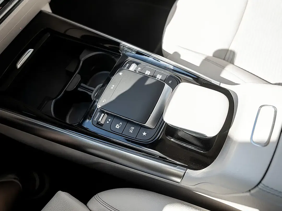 Mercedes-Benz EQA 250 - Thumbnail 19