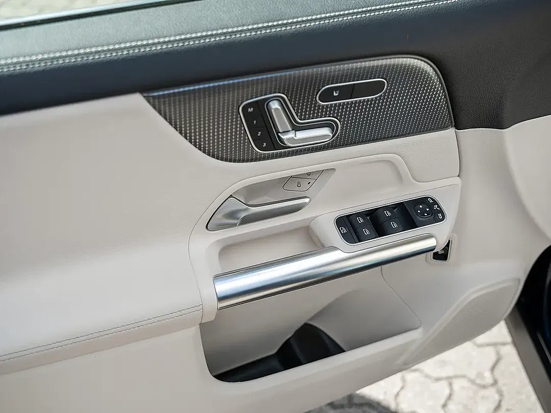 Mercedes-Benz EQA 250 - Thumbnail 26