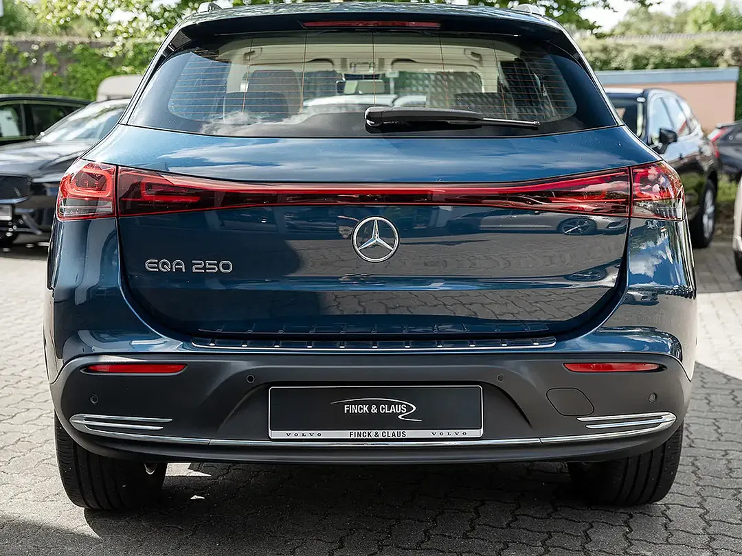 Mercedes-Benz EQA 250 - Thumbnail 7
