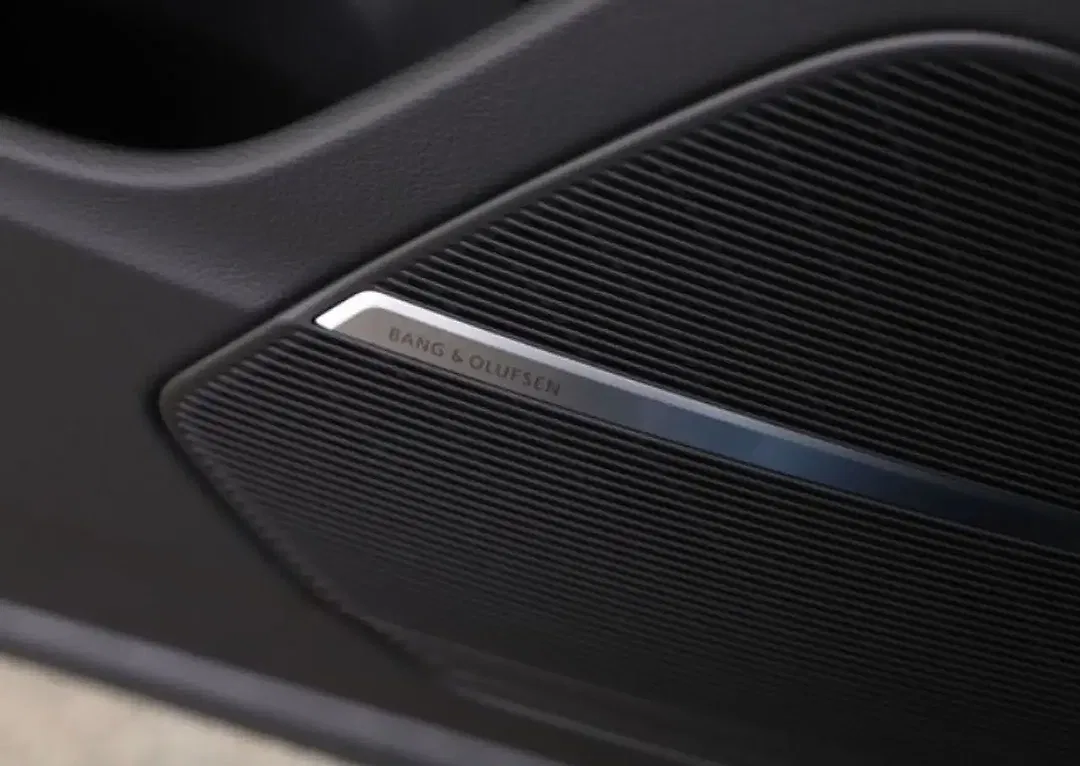 Audi Q8 - Thumbnail 11