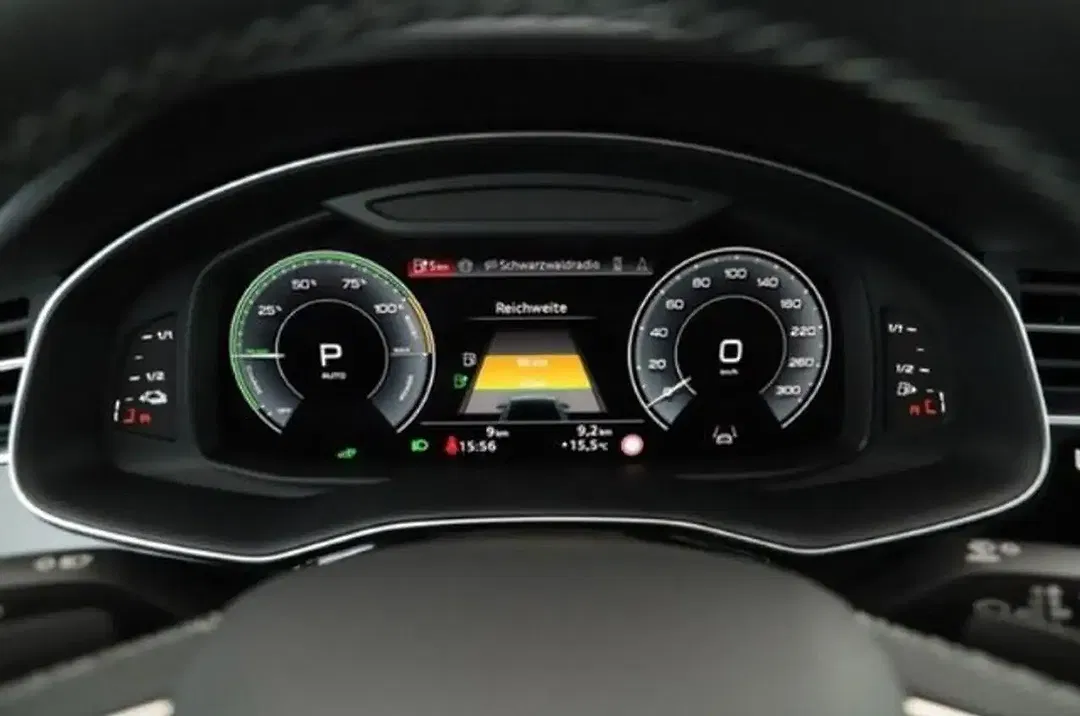 Audi Q8 - Thumbnail 13