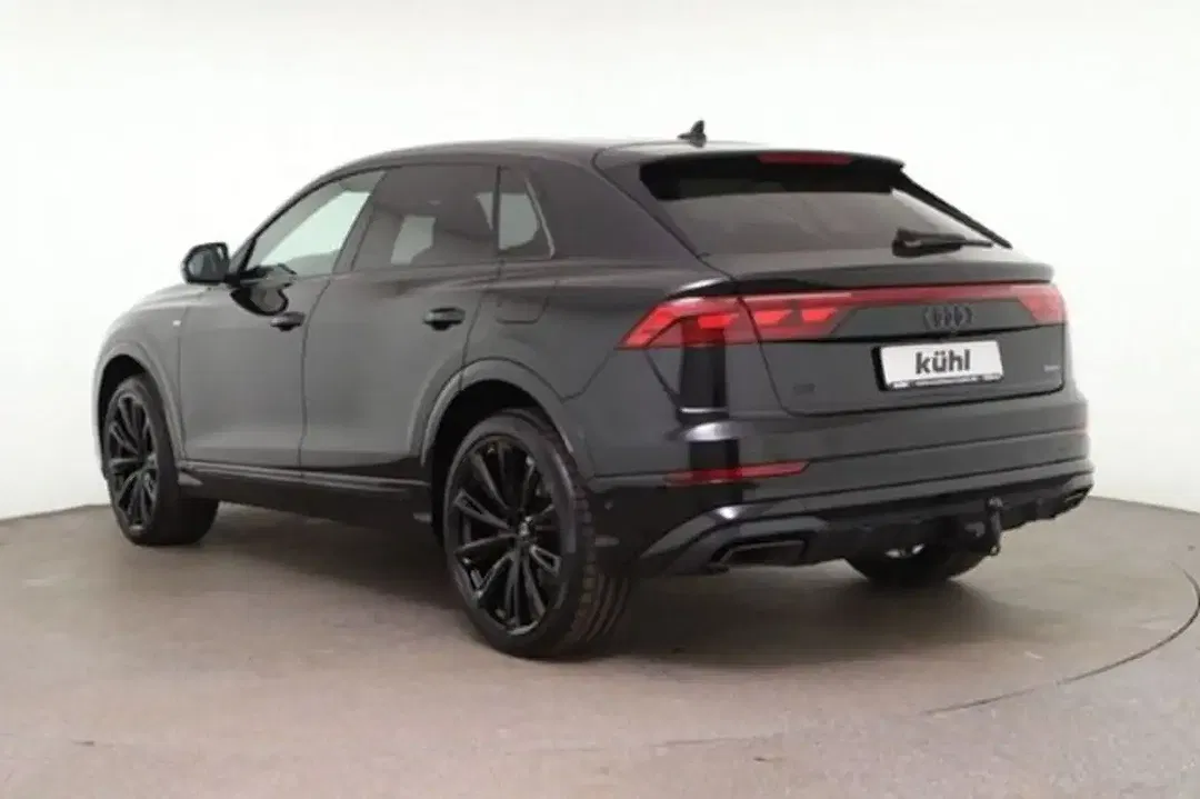 Audi Q8 - Thumbnail 5