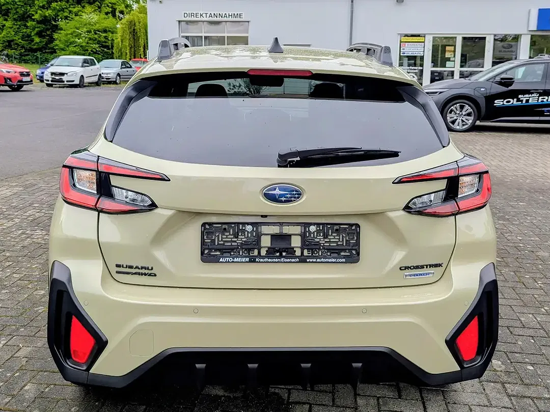 Subaru Crosstrek - Thumbnail 9