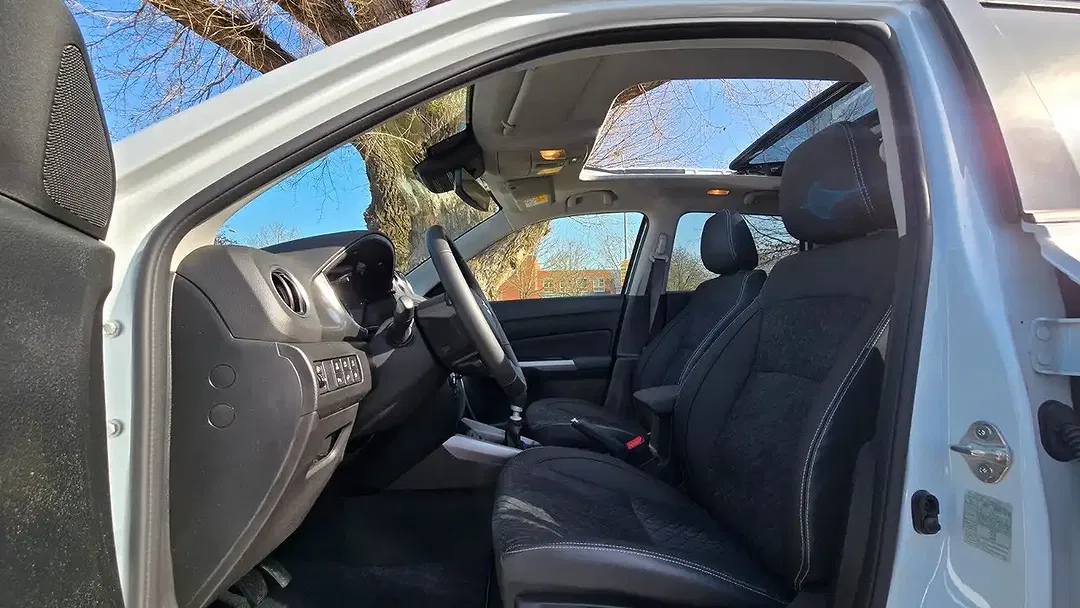 Suzuki Vitara - Thumbnail 10