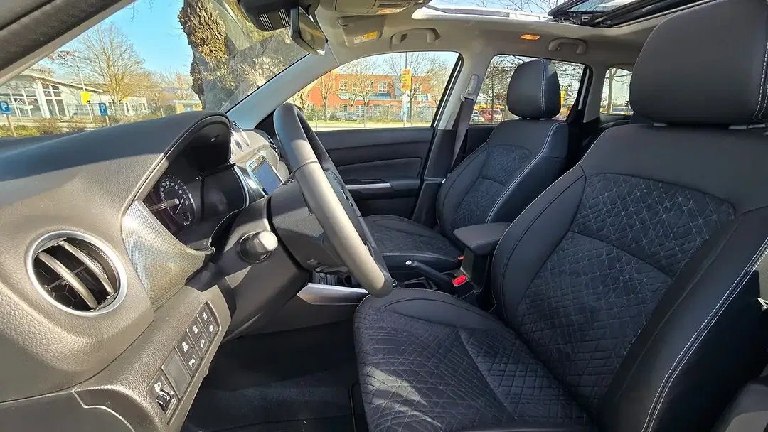 Suzuki Vitara - Thumbnail 11