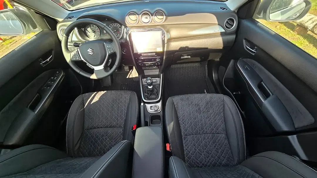 Suzuki Vitara - Thumbnail 12