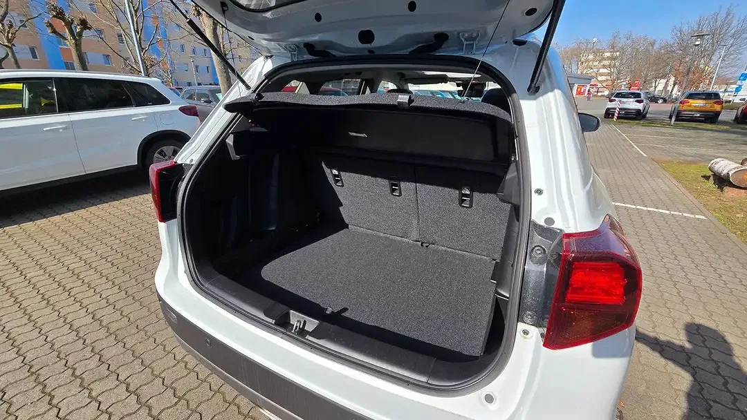 Suzuki Vitara - Thumbnail 13