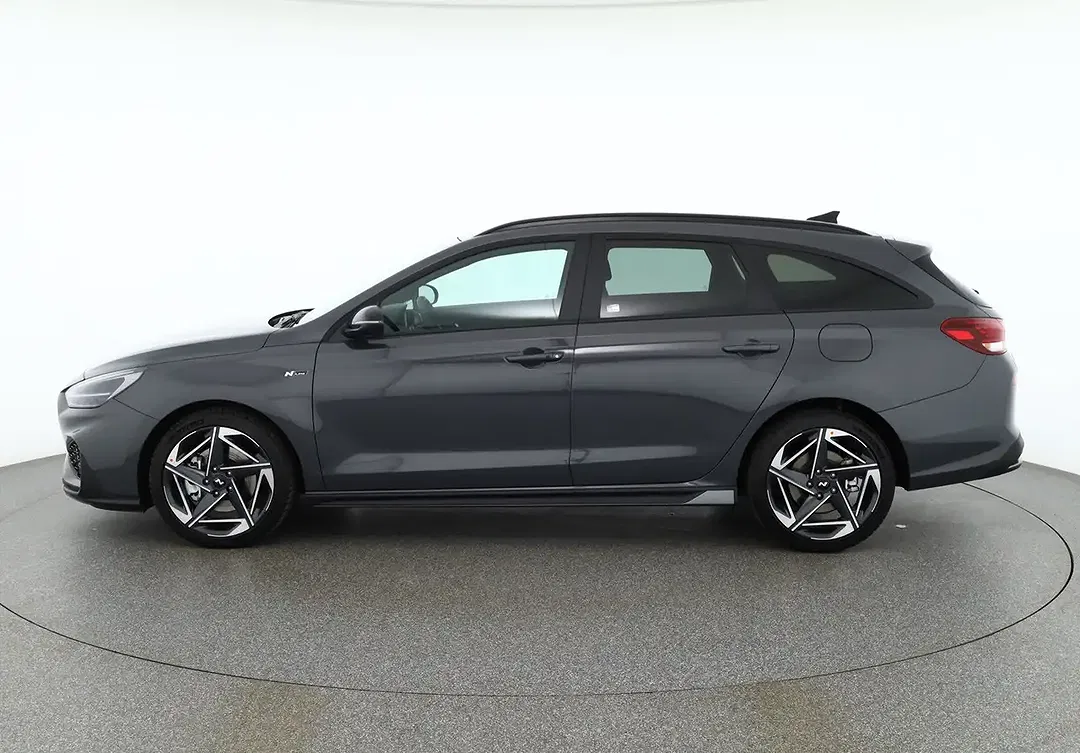 Hyundai i30 - Thumbnail 1