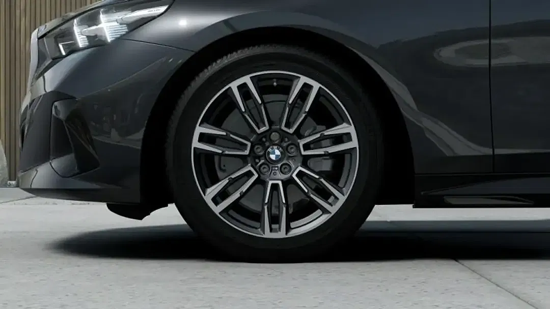 BMW 520 - Thumbnail 5