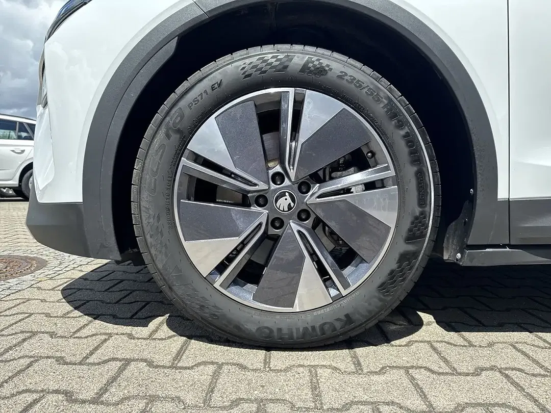 Skoda Elroq - Thumbnail 8