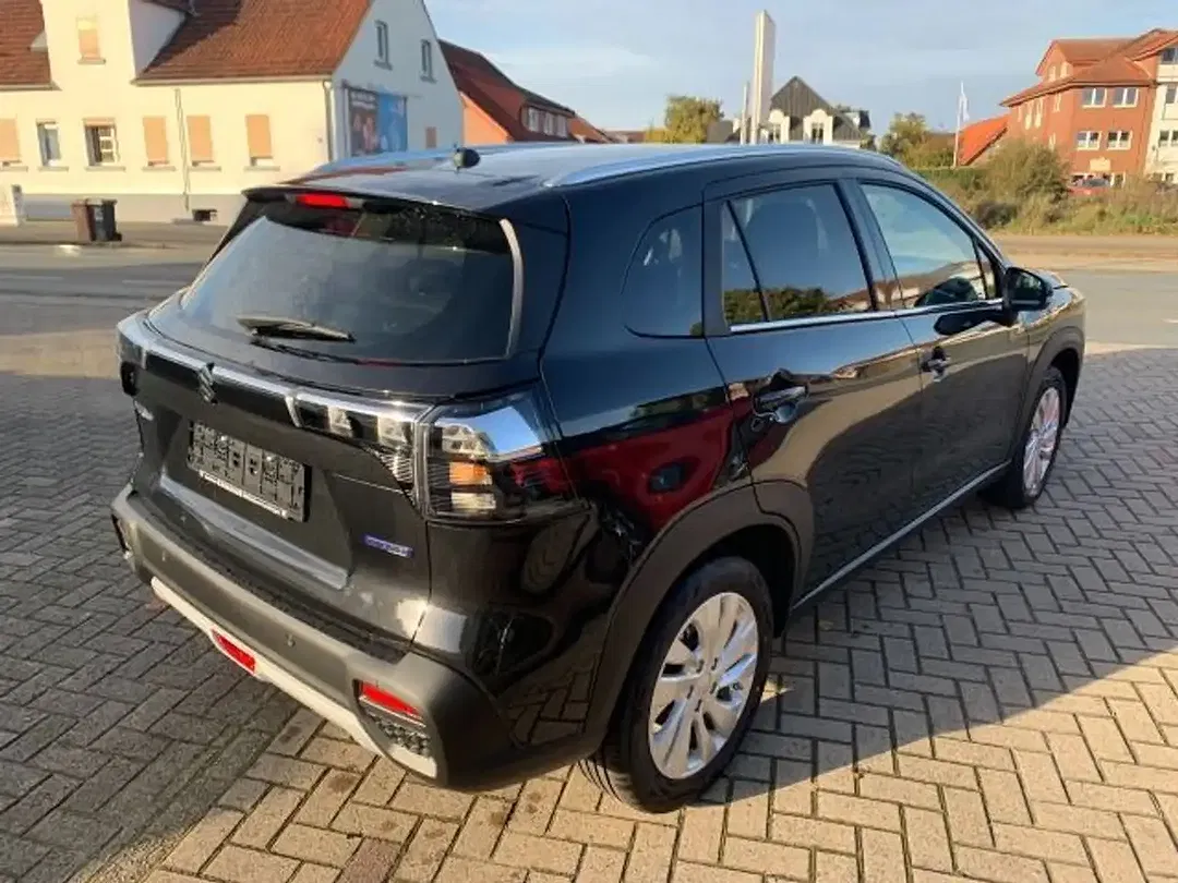 Suzuki S-Cross - Thumbnail 6