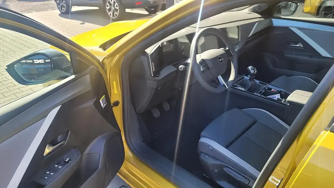 Opel Astra - Thumbnail 7