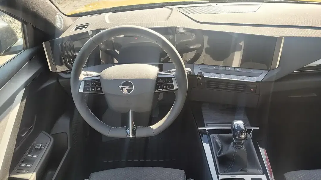 Opel Astra - Thumbnail 8
