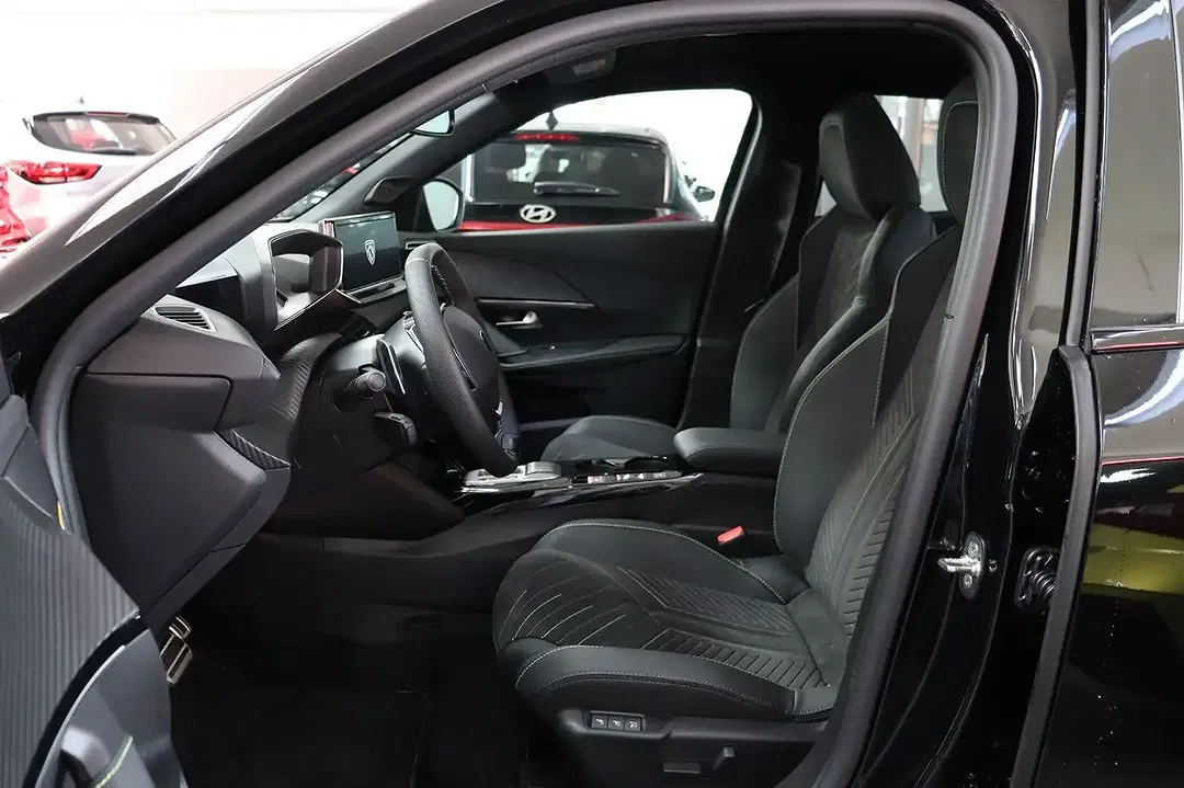 Peugeot 2008 - Thumbnail 12