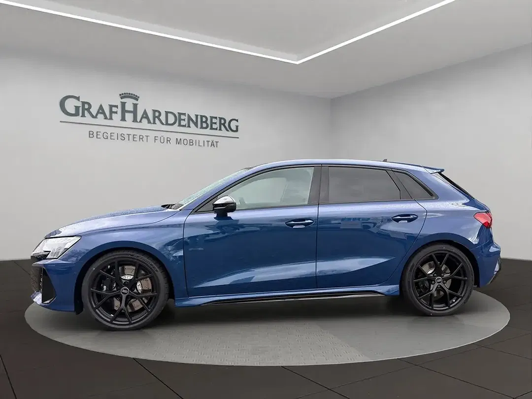 Audi RS3 - Thumbnail 2