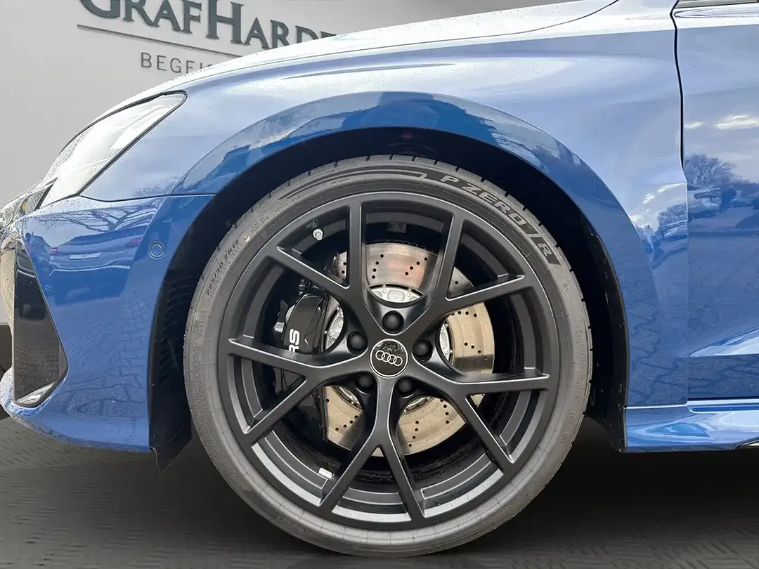 Audi RS3 - Thumbnail 3