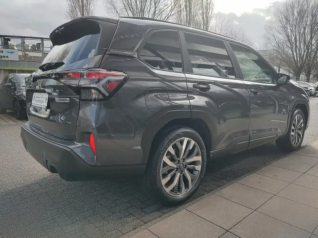 Subaru Forester - Thumbnail 4