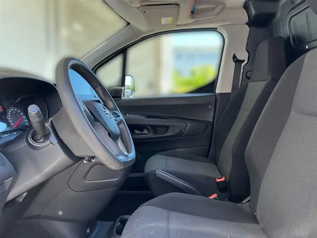 Opel Combo - Thumbnail 8