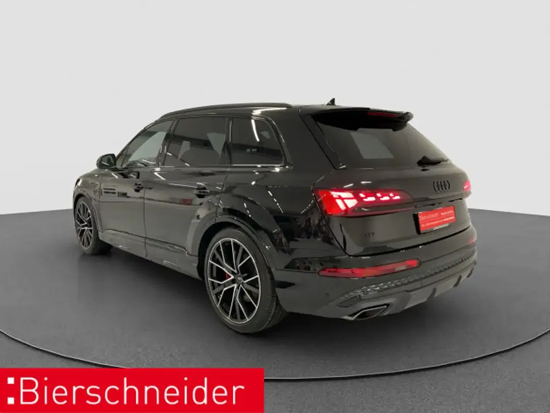 Audi Q7 - Thumbnail 5