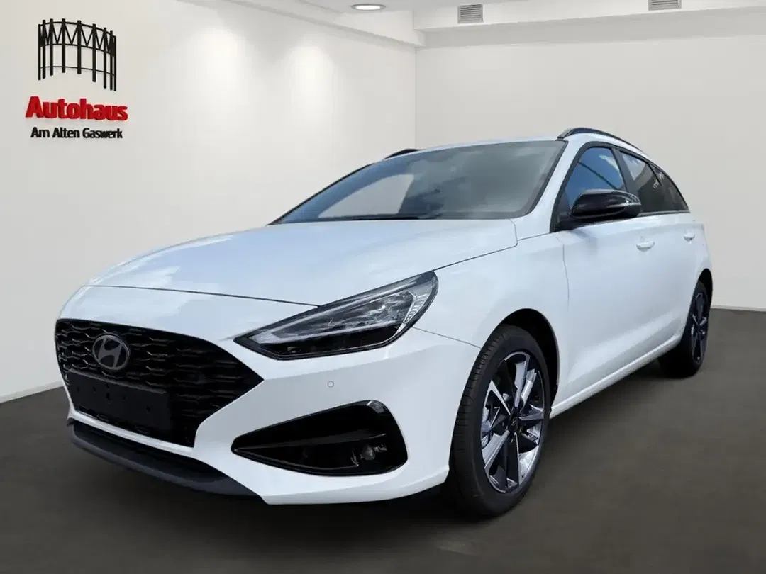 Hyundai i30 - Thumbnail 1