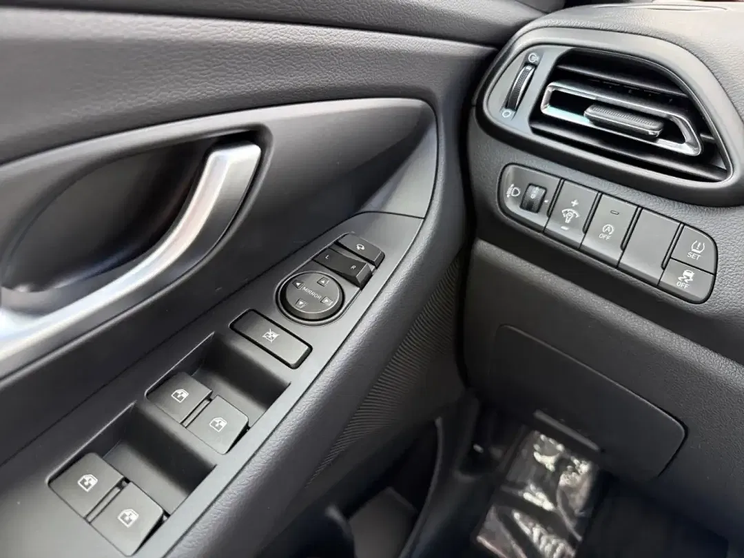 Hyundai i30 - Thumbnail 13