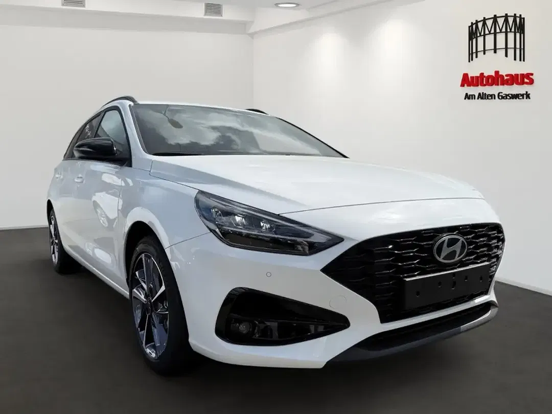 Hyundai i30 - Thumbnail 2