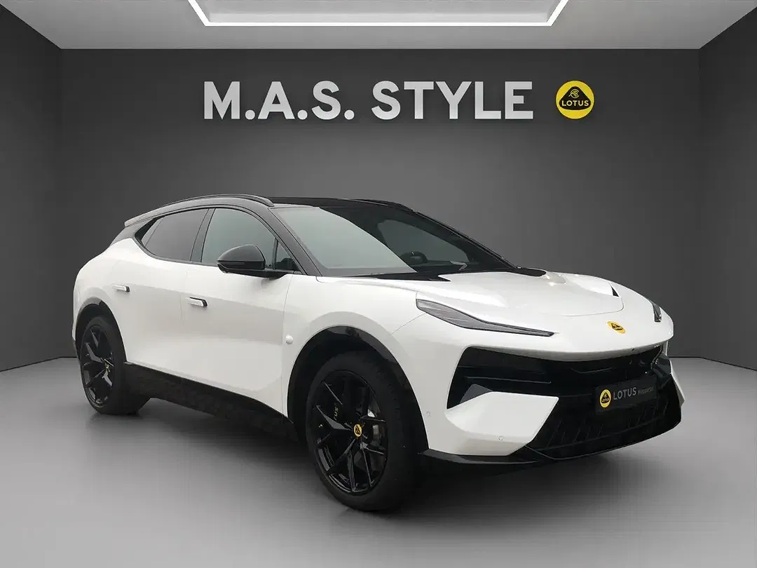 Lotus Eletre - Thumbnail 2