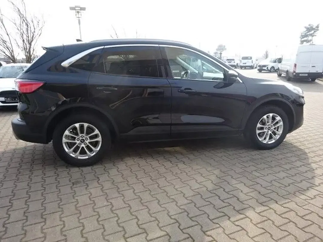 Ford Kuga - Thumbnail 5