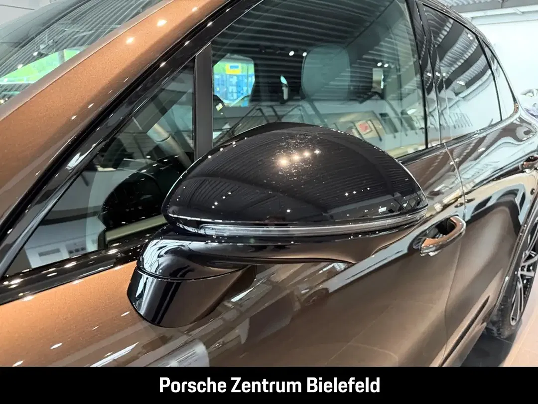 Porsche Cayenne - Thumbnail 12