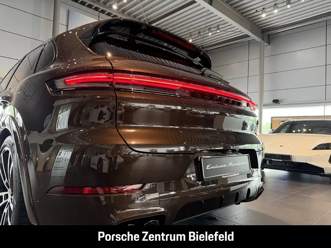 Porsche Cayenne - Thumbnail 14