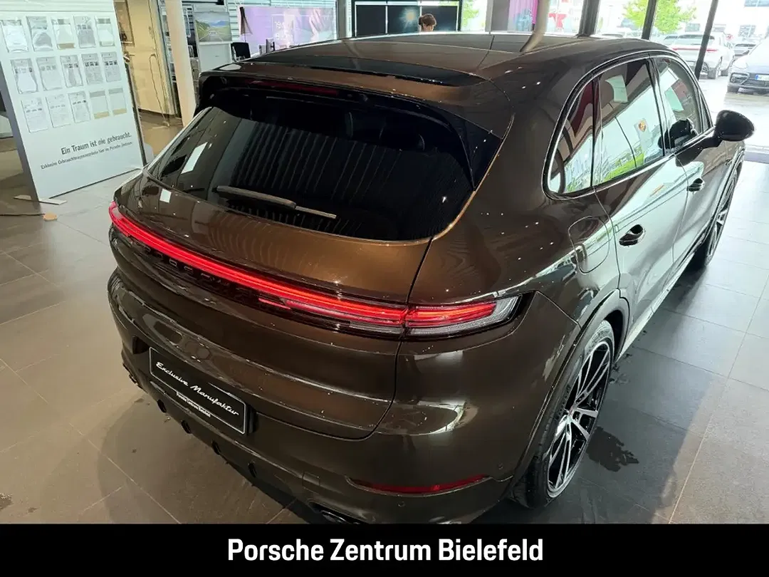 Porsche Cayenne - Thumbnail 15