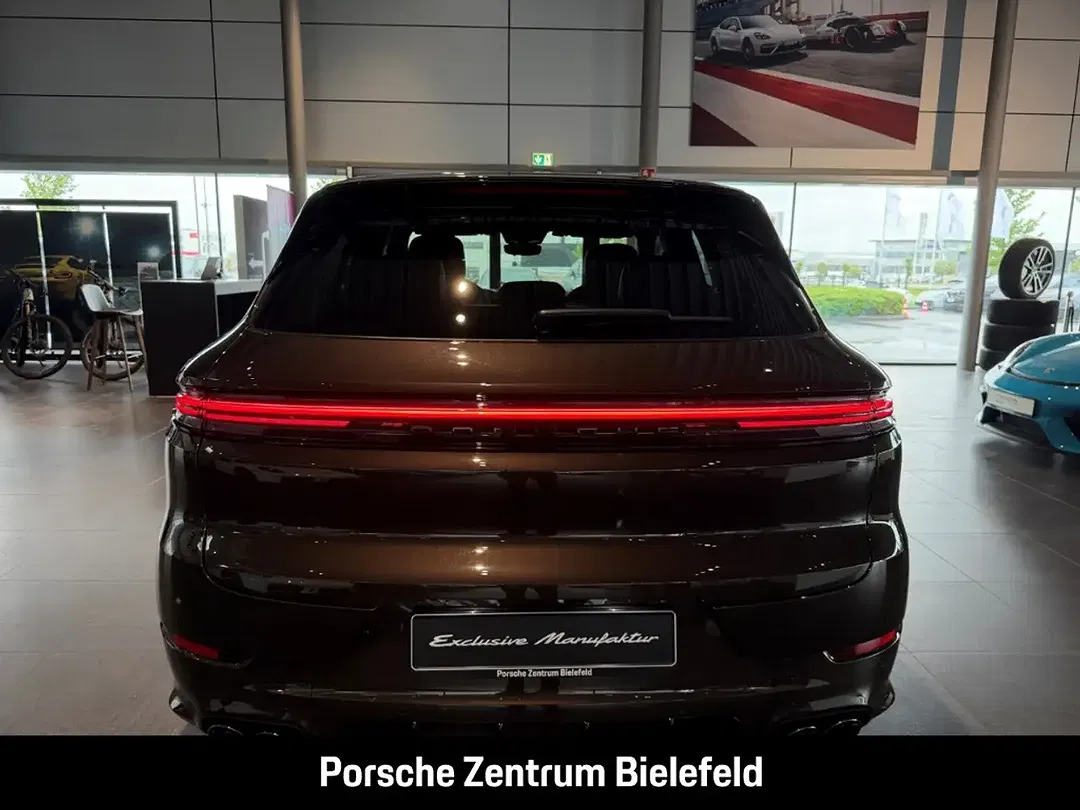 Porsche Cayenne - Thumbnail 5