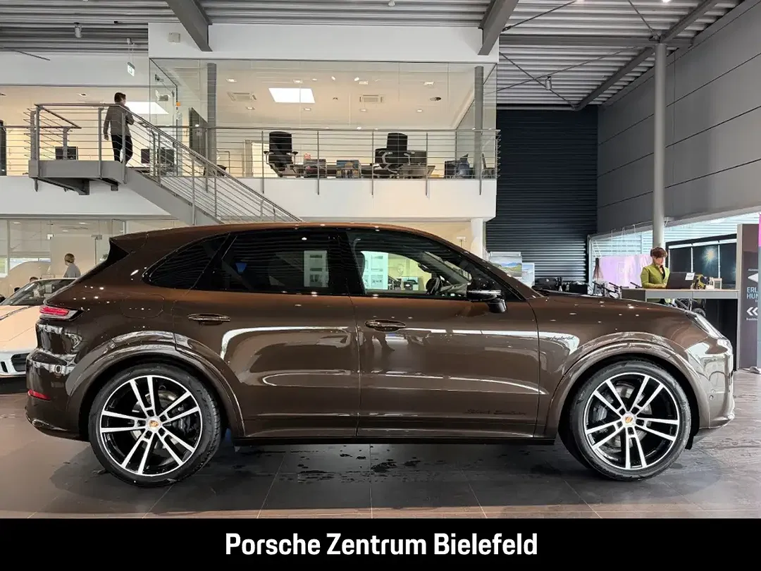 Porsche Cayenne - Thumbnail 7